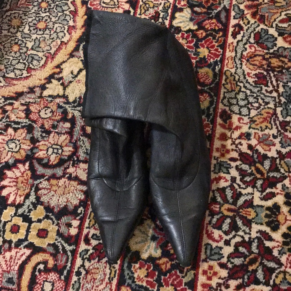 Black Leather Gucci Booties with Bamboo Style Heel